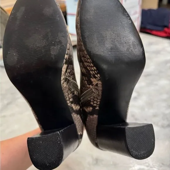 Steve Madden Pixie Natural Snake Print Block Heel Ankle Boot Bootie Size 7.5 - Picture 8 of 12